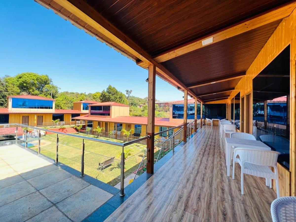 Arya Resort And Spa 마하발레슈와르 외부 사진